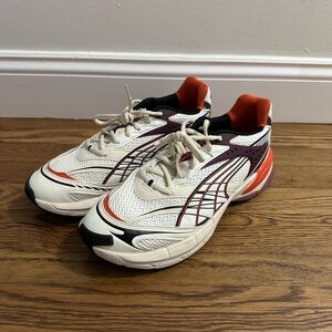 Puma Men's White and Red Athletic Shoes